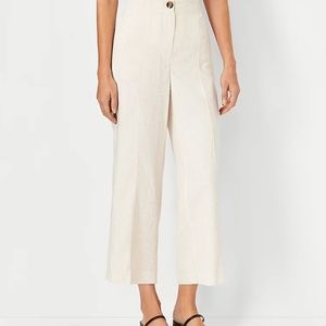 Ann Taylor Classic Seamed Straight Crop Pant In Stripe  Style # 602197  Size: 8